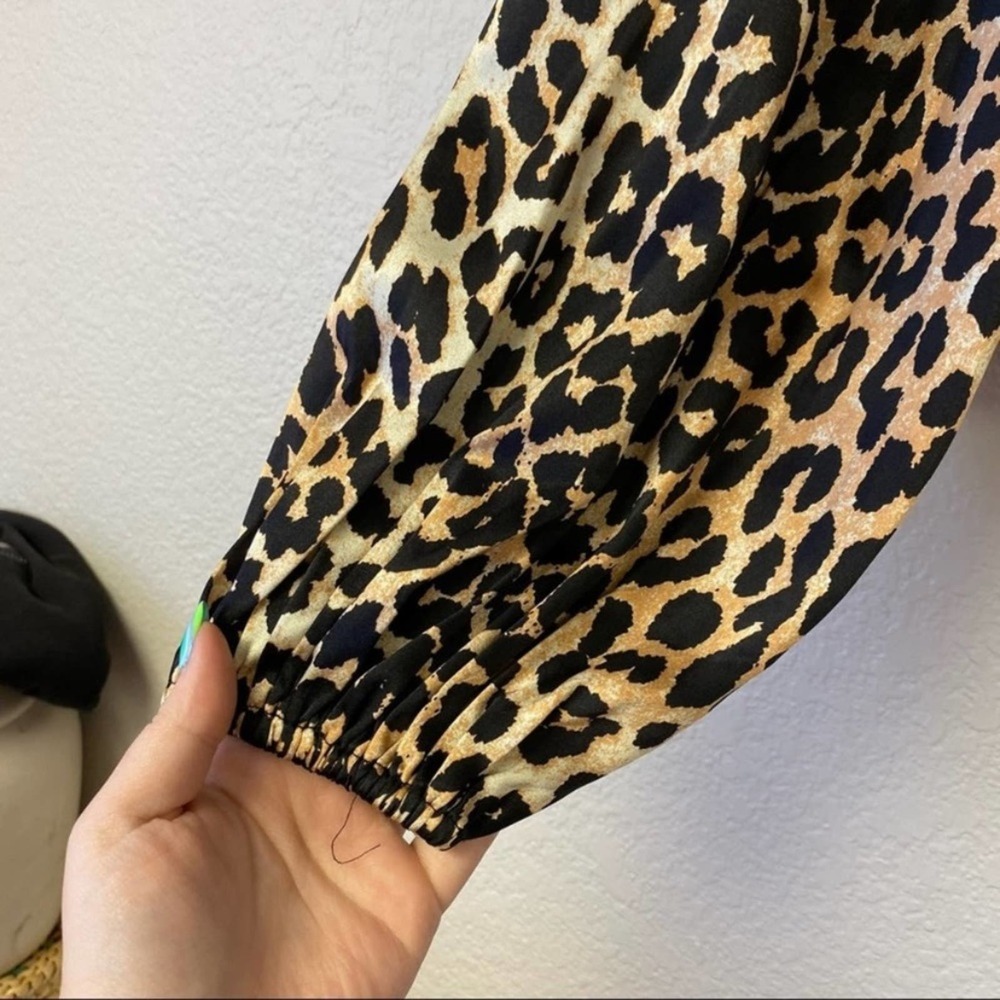 GANNI Leopard Print Silk Satin Blouse Top sz S - Picture 7 of 8